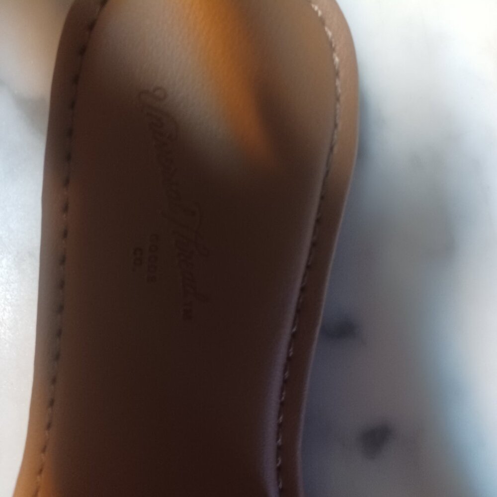 Universal Threads Women's Slide-On Shoes SZ 6 Light Tan - Picture 6 of 6
